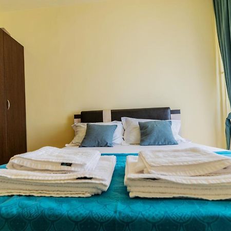 Apartament Centru - Cec Lejlighed Craiova Eksteriør billede